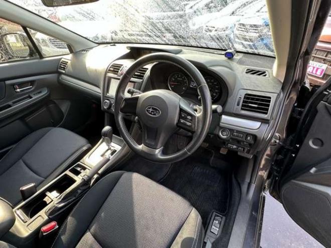 インプレッサスポーツ 2.0 i アイサイト 4WD　プッシュスタート　アイドリングトップ　横滑り防止　ETC　レーンキープアシスト　衝突軽減ブレーキ　コーナーセンサー　純正アルミホイール夏　クルーズコントロール 2000