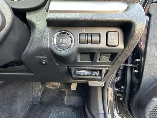 インプレッサスポーツ 2.0 i アイサイト 4WD　プッシュスタート　アイドリングトップ　横滑り防止　ETC　レーンキープアシスト　衝突軽減ブレーキ　コーナーセンサー　純正アルミホイール夏　クルーズコントロール 2000