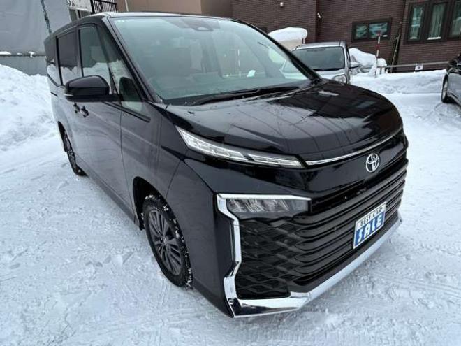 ヴォクシー2.0 S-G 4WD　バックモニター　左右電動スライドドア　衝突軽減ブレーキアクセル踏み間違いブレーキ　ETCレーンキープアシスト 2000