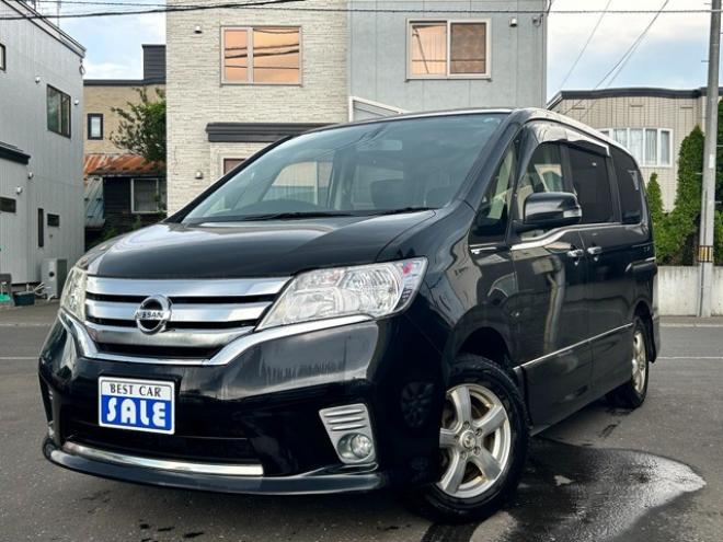 セレナ2.0 ハイウェイスター Vセレクション 4WD　ナビフルセグTV　フリップダウンモニター 2000