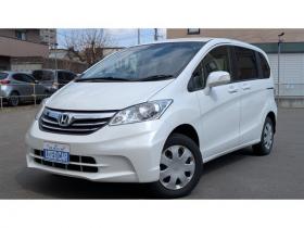 フリード　1.5 G ジャストセレクション 4WD　 1500