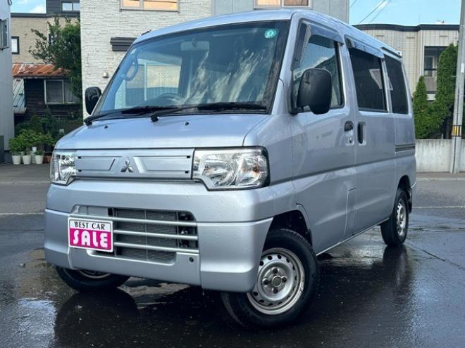 ミニキャブバン CD ハイルーフ 4WD　4WD切替スイッチ　FM/AMラジオ 660