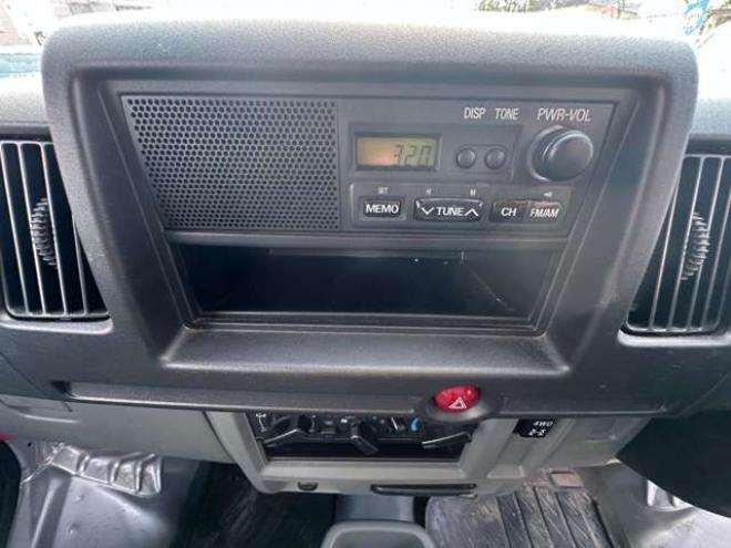 ミニキャブバン CD ハイルーフ 4WD　4WD切替スイッチ　FM/AMラジオ 660