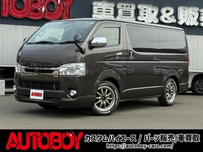 ハイエースバン2.8 スーパーGL 50TH アニバーサリー リミテッド ロングボディ ディーゼルターボ 4WD　415COBRA　CL-3 フロントリップスポイラー　ステージ2ルーフスポイラー　By2NEO　BADフェイスボンネット　ローフォルムフェンダー　ESSEX　ENCB　17インチブロンズホイール　ヨコハマパラダ　NEWパーツカスタム 2800