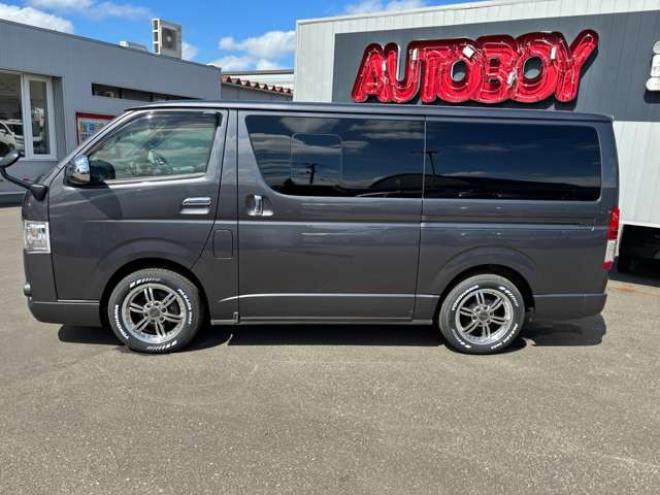 ハイエースバン2.8 スーパーGL ダークプライムII ロングボディ ディーゼルターボ 4WD　グレーメタリック　415COBRAクリーンルック3フロントスポイラー　ステージ2ルーフスポイラー　バッドフェイスBY2ボンネット　バッドラッカー17インチAW　ヨコハマPARADA17インチホワイトレター 2800