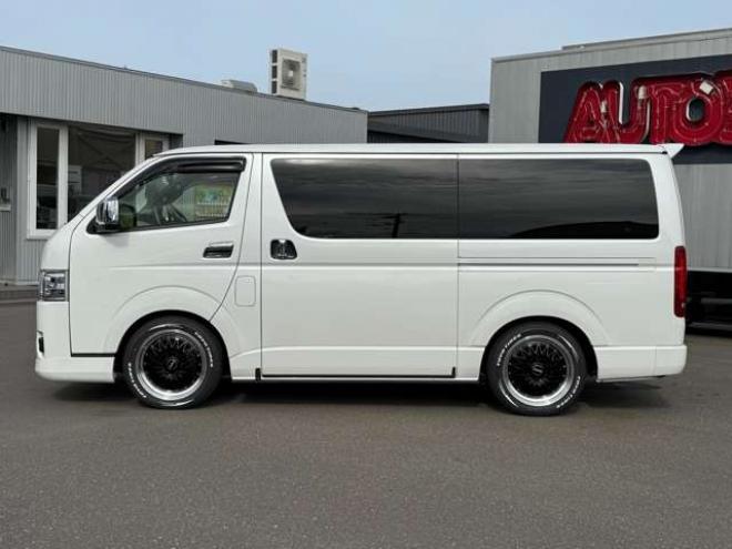 ハイエースバン2.8ダークプライムIIマルチロールトランスポータータイプIロングディーゼルターボ4WD　寒冷地仕様　ワンオーナー　ESSEX　ENCM18インチAW　ESSEXフロントリップスポイラー　ローダウン　パワースライドドア　LEDテール　415COBRAシートカバー&ローフォルムフェンダー&ステアリング 2800