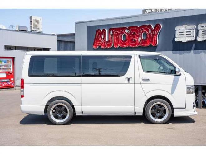 ハイエースバン2.8 スーパーGL ダークプライムII ロングボディ ディーゼルターボ 4WD　モデリスタフロントスポイラー　ワーク18インチAW　8インチナビTV 両側電動パワースライドドア 415COBRAフラットキット(ベッドキット) 2800