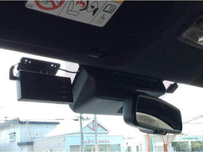 レジアスエース2.8 スーパーGL ダークプライムII ロングボディ ディーゼルターボ 4WD　バン　TRDバンパー&アルパインBIG-X11型　リアヒーター&クーラー　プッシュスタート　スマートキー　　両側スライドドア　ドラレコ　ETC　車線逸脱防止　横滑り防止装置　電動格納ミラー　ベッドキッド 2800