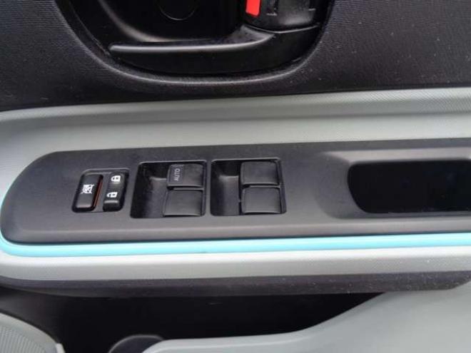 アクア1.5 S　キーフリー　純正ナビ　ワンセグ 2WD 1500