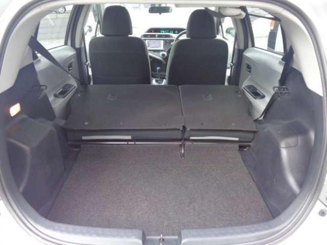 アクア1.5 S　キーフリー　純正ナビ　ワンセグ 2WD 1500