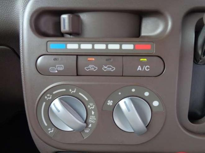 ラパンショコラ G 4WD　スマートキー　純正ナビ　ワンセグ 660