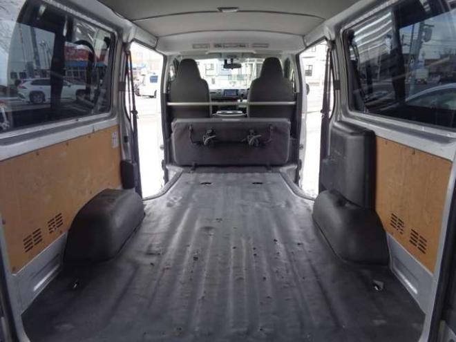 ハイエースバン2.8 DX ロング ディーゼルターボ 4WD　寒冷地仕様　　丸目クラシックヘッドライトキット　415COBRA　SAFARIフロントリップスポイラー　16インチアルミ&トーヨーH30　リアヒーター　リアエアコン 2800