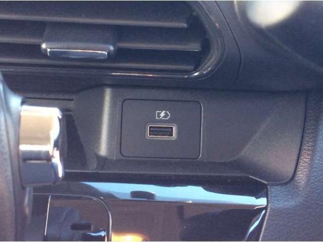 デイズハイウェイスターX 4WD　プッシュスタート　スマートキー　日産純正ナビ　フルセグTV　CD　Bluetooth　全方向カメラ　バックカメラ　本革巻きステアリング　ステアリングスイッチ　クルーズコントロール　シートヒーター　ETC 660