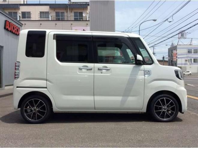 ピクシスメガL SAIII 4WD　両側パワスラ　プッシュスタート　スマートキー　運転席側シートヒーター　純正ナビ　フルセグTV　横滑り防止　アイドリングストップ　衝突被害軽減　オートライト　ドラレコ　ETC　バックカメラ　電動格納ミラー 660