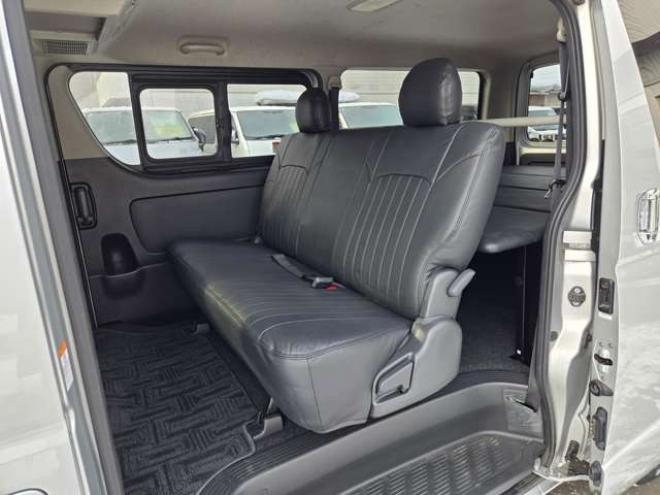 ハイエースバン2.8 スーパーGL ロング ディーゼルターボ 4WD　4WD　リアヒーター　リアクーラー　プッシュスタート　スマートキー　LEDヘッド　ベッドキッド　横滑り防止　衝突被害軽減　車線逸脱　純正ナビ　フルセグTV　Bluetooth　バックカメラ　トヨタ純正リアモニター　ETC 2800