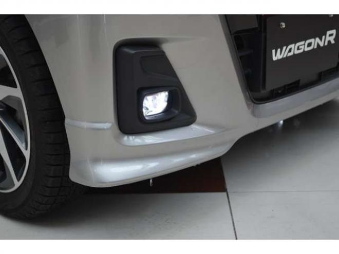 ワゴンRカスタムZ ハイブリッド ZT 4WD　ワンオーナー車ハイブリッド4WDターボスズキコネクト対応通信機装着車セーフティサポート搭載パドルシフトアイドリングストップ全方位モニター付ディスプレイオーディオLEDアダプティブクルーズコントロール 660