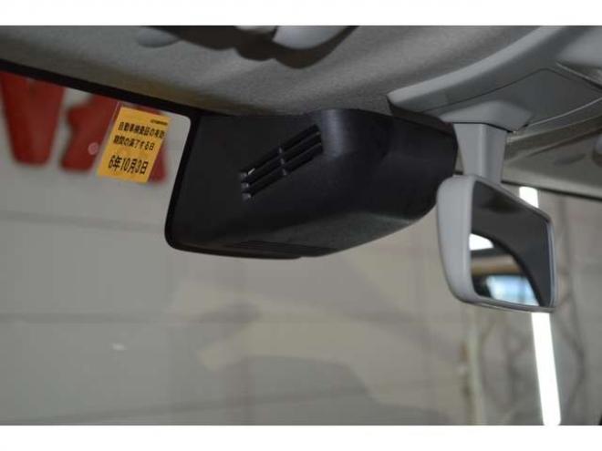 ジムニーXC 4WD　ワンオーナーセーフティサポート搭載4WDターボデュアルセンサーブレーキサポート誤発信抑制機能SDナビTVクルーズコントロールLEDライトETC 660