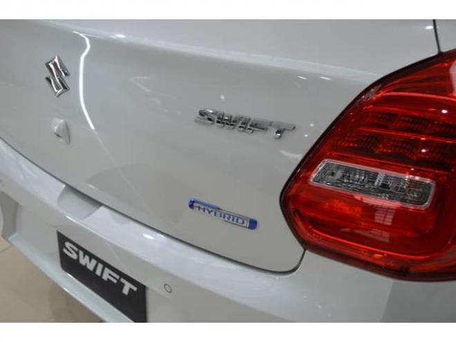 スイフト1.2 ハイブリッド MG 4WD　ワンオーナー車ハイブリッド4WDセーフティサポート搭載デュアルセンサーブレーキサポート後退時ブレーキサポートアダプティブクルーズコントロール全方位モニターナビTVハイビームアシストLEDライト 1200