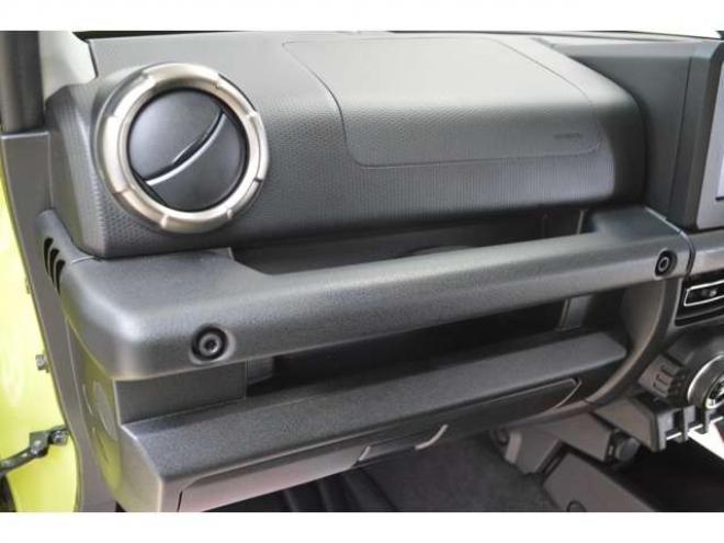 ジムニーXC 4WD　ワンオーナー車4WDターボセーフティサポート搭載アイドリングストップ横滑り防止装置7インチディスプレイモニターETCハイビームアシストLEDライトクルーズコントロール 660