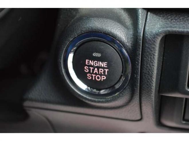 インプレッサスポーツ 1.6 i-L アイサイト 4WD　ワンオーナー車4WDパドルシフトアイサイトアイドリングストップ横滑り防止装置レーダークルーズコントロール純正8インチナビTVバックサイドカメラ前後ドラレコETCパーキングセンサーLEDライト 1600