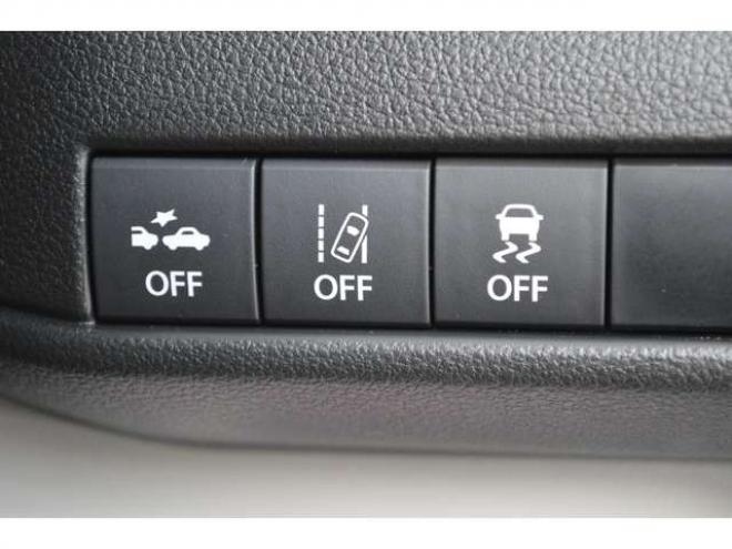 スイフト1.2 ハイブリッド MZ 4WD　ワンオーナー車ハイブリッド4WDセーフティサポート搭載スズキコネクト対応通信機装着車9インチディスプレイオーディオ電動パーキングブレーキアダプティブクルーズコントロールLEDライト 1200