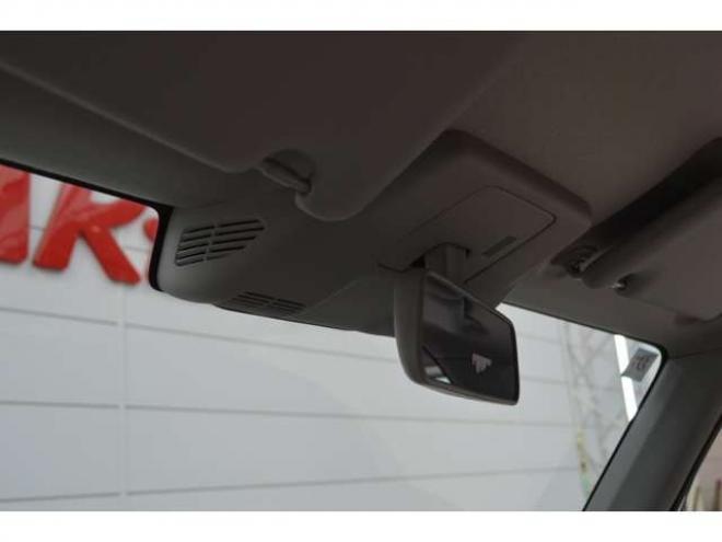 ラパンX 4WD　ワンオーナー車4WDセーフティサポート搭載アイドリングストップ横滑り防止装置デュアルセンサーブレーキサポート後退時ブレーキサポートハイビームアシストLEDライト 660