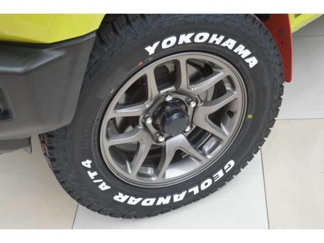 ジムニーXC 4WD　ワンオーナー車5速マニュアル4WDターボセーフティサポート搭載8インチナビTVドライブレコーダーLEDライトETCクルーズコントロール純正マットフラップ 660