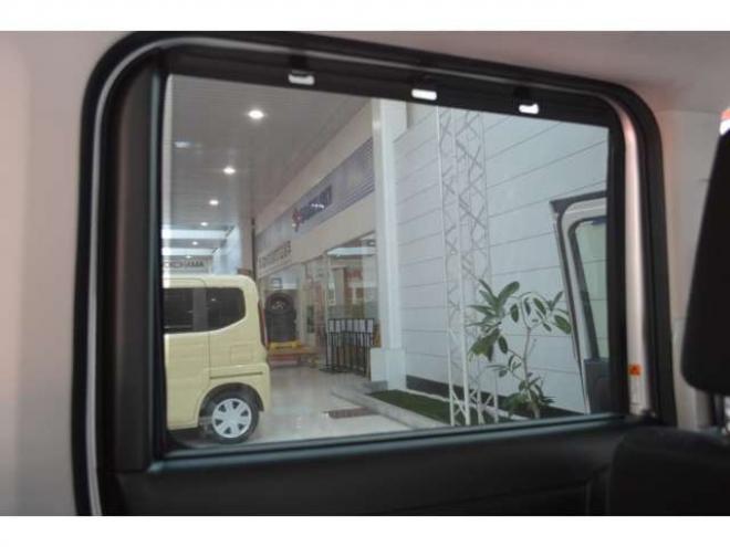 スペーシアハイブリッド X 4WD　ワンオーナー車ハイブリッド4WDターボセーフティサポート搭載アイドリングストップ横滑り防止装置ハイビームアシスト両側オートスライドCDシートヒーター 660