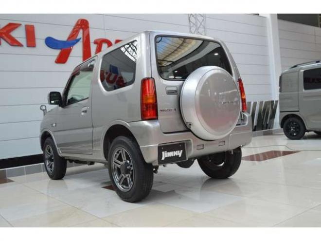 ジムニーランドベンチャー 4WD　ワンオーナー特別仕様車5速マニュアル4WDターボハーフレザーシートヒーターETCドライブレコーダー 660