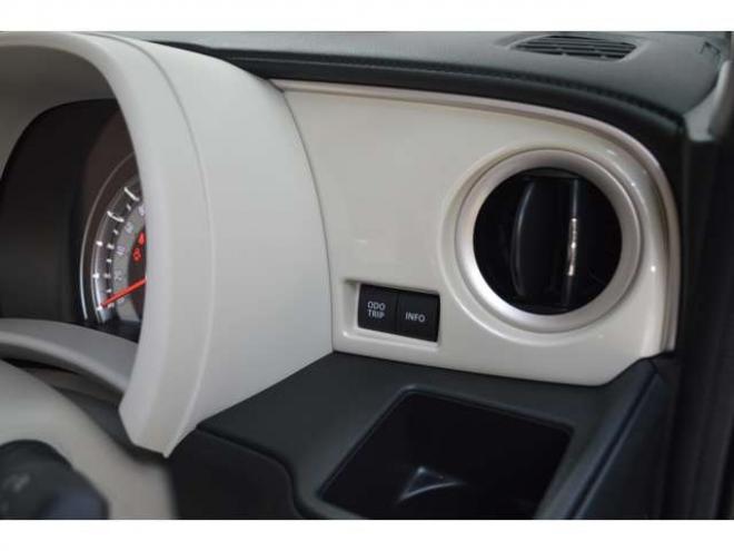 ワゴンRスマイルハイブリッド X 4WD　クリームコーデセーフティサポートスズキコネクト対応9インチ全方位ナビLEDハイブリット4WDセーフティサポート搭載アイドリングストップハイビームアシストLEDライト両側オートスライドドアパーキングセンサー 登録済未使用車 660