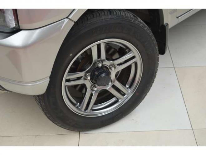 ジムニーランドベンチャー 4WD　ワンオーナー特別仕様車4WDターボフロアオートマチックCDハーフレザーシートヒーター 660
