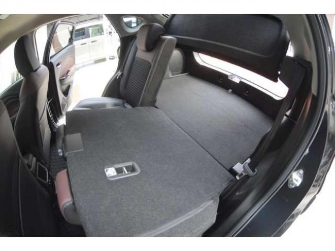 フロンクス1.5 4WD　ワンオーナー車ハイブリット4WDセーフティサポート搭載4WDスズキコネクト対応通信機装着車アダプティブクルーズコントロール全方位モニター付き9インチナビTVバックカメラハイビームアシストLEDライト 1500