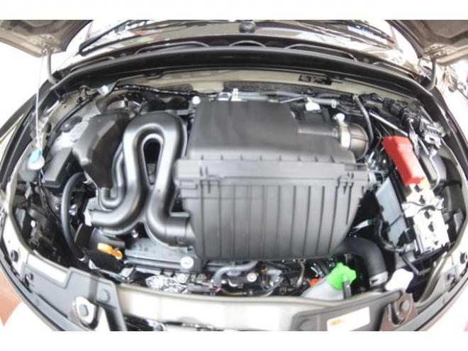 ラパンLC 660 ハイブリッド X 4WD　ハイブリット4WD全方位モニタ用カメラパッケージセーフティサポート搭載スズキコネクト対応機装着車ハイビームアシストLEDライト横滑り防止装置シートヒーター 登録済未使用車 660