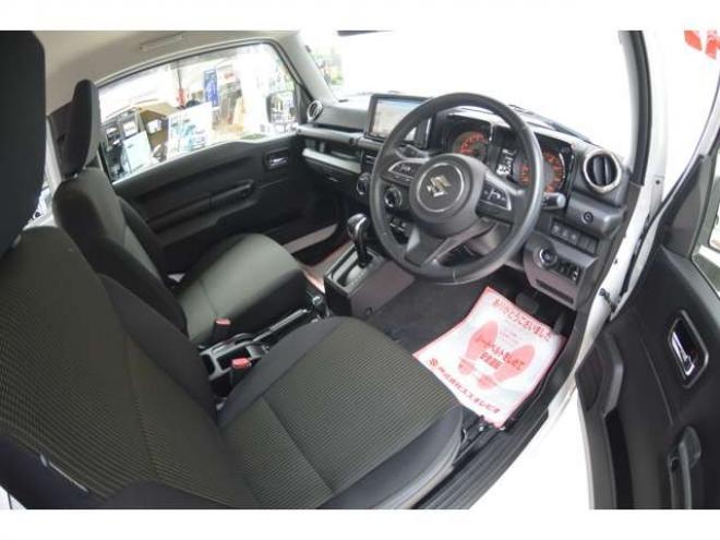 ジムニーXC 4WD　ワンオーナー4WDターボセーフティサポート搭載8インチナビTVバックカメラLEDライトクルーズコントロール 660