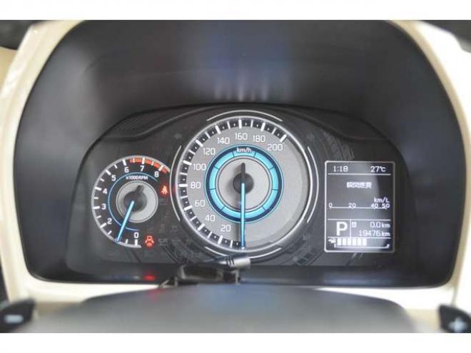 クロスビー1.0 ハイブリッド MZ 4WD　ワンオーナー車ハイブリット4WDターボセーフティサポート搭載パドルシフト横滑り防止装置クルーズコントロールLEDライト純正ディスプレイオーディオ 1000