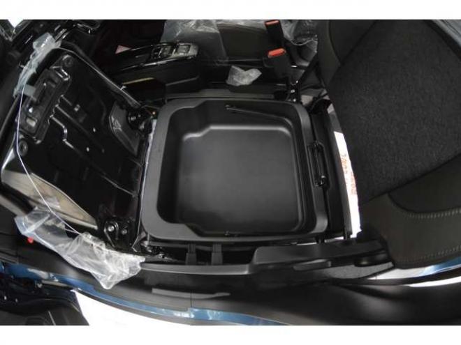 クロスビー1.2 ハイブリッド MZ アップグレードパッケージ装着車 4WD　ハイブリッド4WDセーフティサポート搭載スズキコネクト対応通信機装着車アップグレードパッケージ全方位モニター付9インチナビTVバックカメラアダプティブクルーズコントロールLEDライト 登録済未使用車 1200