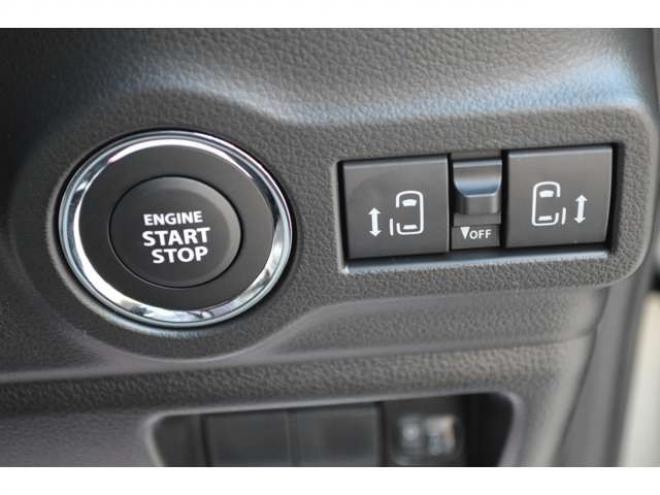 スペーシアハイブリッド X 4WD　全方位モニタ-ナビセーフティSコネクト対応ハイブリット4WDセーフティサポート搭載アイドリングストップ横滑り防止装置ハイビームアシストLEDライト両側オートスライドドアパーキングセンサー 登録済未使用車 660