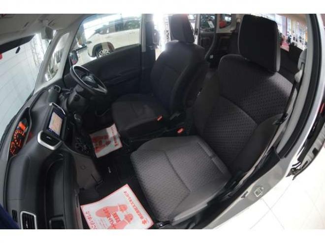 ソリオ1.2 G 4WD　ワンオーナー車4WD横滑り防止装置オートスライドドアSDナビTVライトレベライザーETCシートヒータースマートキー 1200