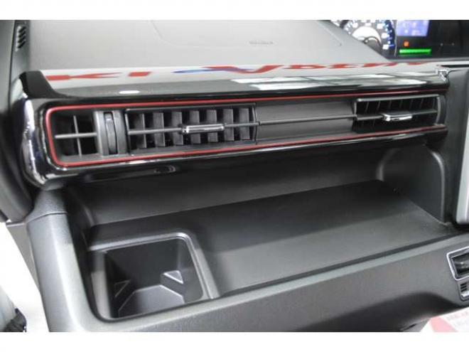 ワゴンRスティングレー ハイブリッド X 4WD　ワンオーナー車ハイブリッド4WDセーフティサポート搭載アイドリングストップ全方位モニター8インチナビTVバックカメラLEDライトヘッドアップディスプレイ横滑り防止装置 660