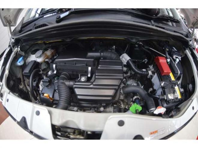 ワゴンRスティングレー ハイブリッド X 4WD　ワンオーナー車ハイブリッド4WDセーフティサポート搭載アイドリングストップ全方位モニター8インチナビTVバックカメラLEDライトヘッドアップディスプレイ横滑り防止装置 660