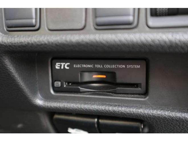 エクストレイル2.0 20S ハイブリッド 4WD　純正フルセグナビ　ETC　アラウンドビューカメラ　パーキングアシスト　ヒルディセントコントロール　クルーズコントロール　パーキングソナー 2000