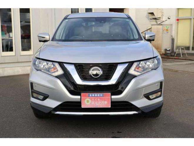 エクストレイル2.0 20S ハイブリッド 4WD　純正フルセグナビ　ETC　アラウンドビューカメラ　パーキングアシスト　ヒルディセントコントロール　クルーズコントロール　パーキングソナー 2000