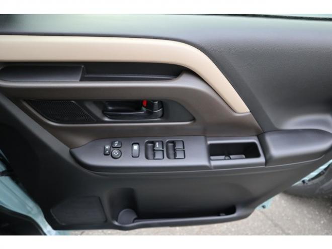 スペーシアハイブリッド X 4WD　純正ナビ　LEDヘッドライト　デュアルセンサーブレーキサポート　横滑り防止装置　両側電動スライドドア 660