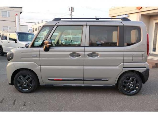 スペーシアギア ハイブリッド XZ 4WD　全方位モニターナビ　スズキコネクト対応　ステアリングヒーター　シートヒーター　デュアルセンサーブレーキサポートII 660