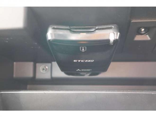 XV2.0i-L アイサイト 4WD　純正フルセグナビ　バックカメラ　ETC　純正ドラレコ　電動パーキング　LEDヘッドライト　ヘッドライトウォッシャー 2000