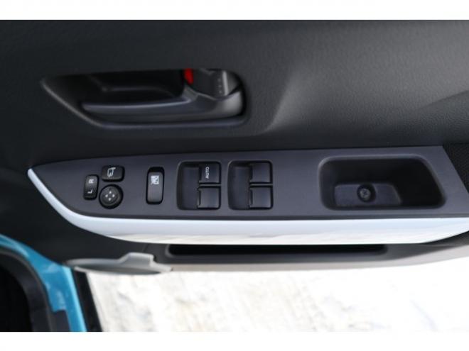 フレアクロスオーバーXS 4WD　純正CDプレイヤー　ETC　オートライト　シートヒーター　HIDヘッドライト　デュアルカメラブレーキサポート 660