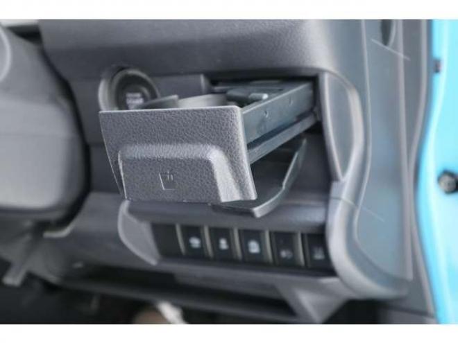 フレアクロスオーバーXS 4WD　純正CDプレイヤー　ETC　オートライト　シートヒーター　HIDヘッドライト　デュアルカメラブレーキサポート 660