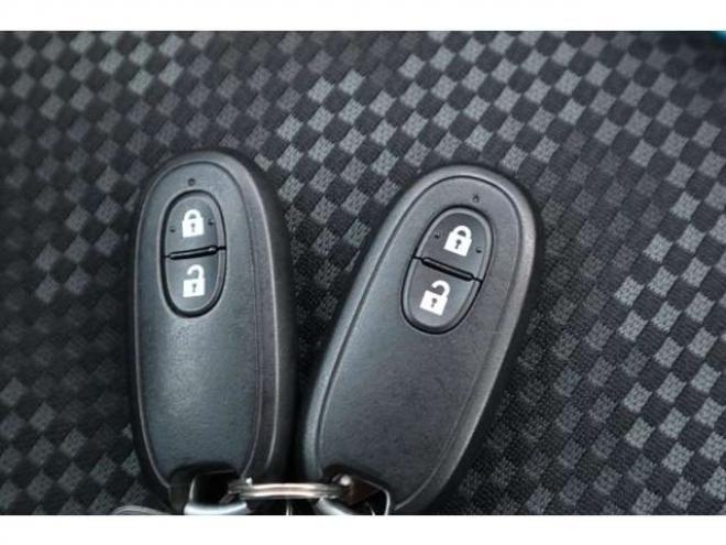 フレアクロスオーバーXS 4WD　純正CDプレイヤー　ETC　オートライト　シートヒーター　HIDヘッドライト　デュアルカメラブレーキサポート 660