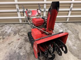 除雪機　ホンダしHS80セル付き