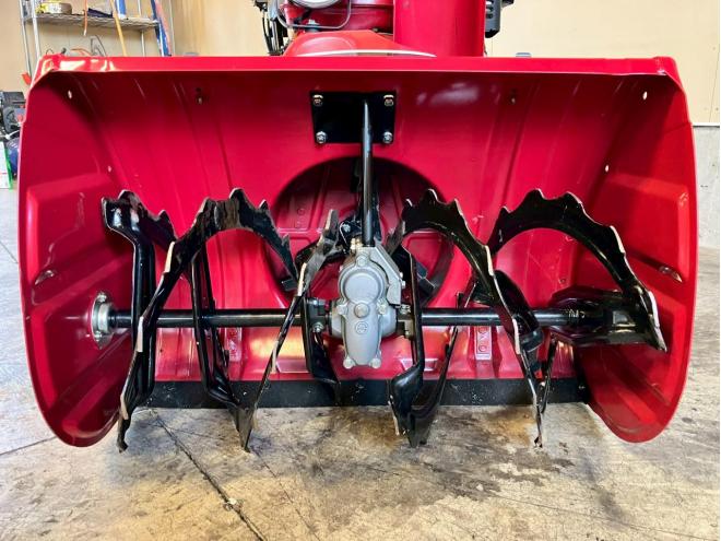 除雪機ホンダ　HSS970ｎ！55HR！　新潟店在庫に付き、お取り寄せになります！